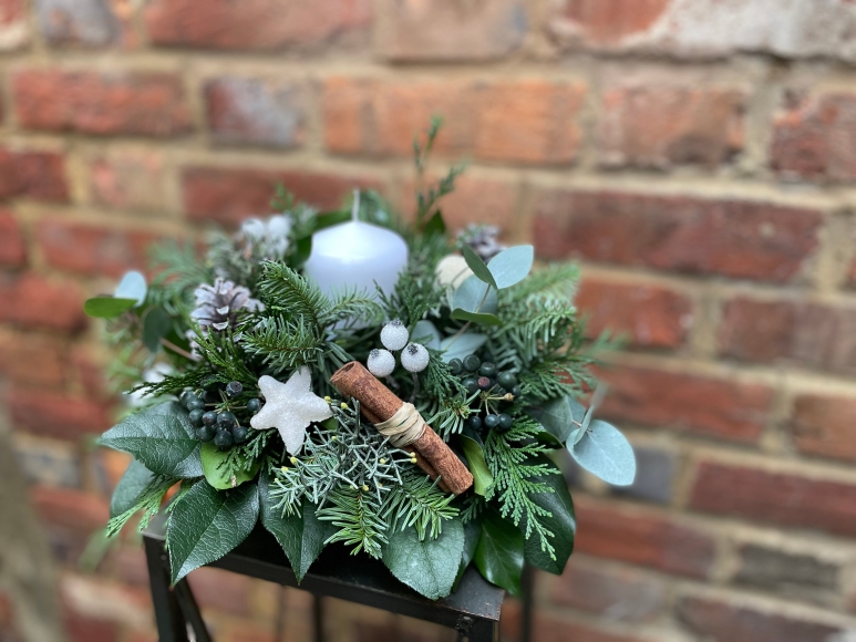 Winter Stars Posy with Pillar Candle